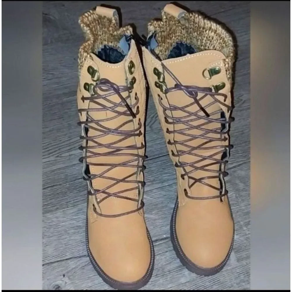 Ladies Nude Lace-Up Boots sz 6.5